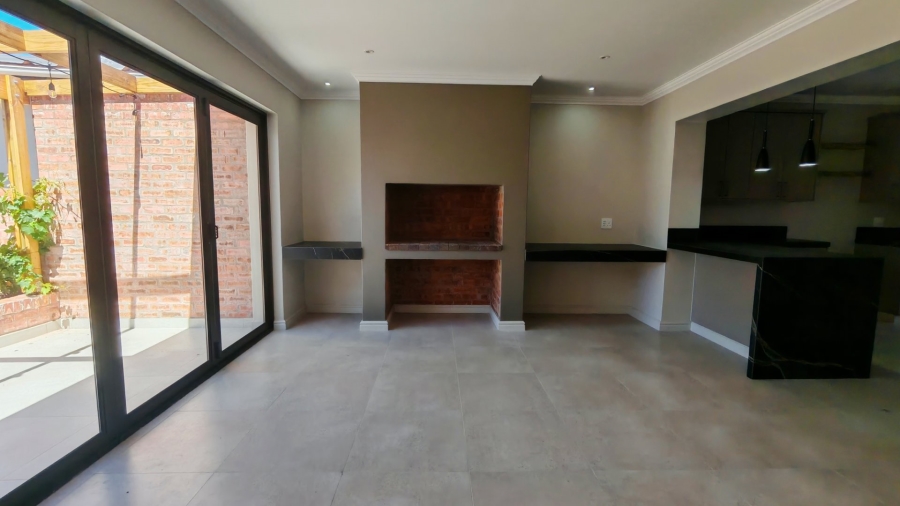 3 Bedroom Property for Sale in Hartenbos Central Western Cape